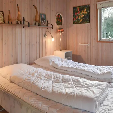 Three Bedroom Holiday In 瓦尔德